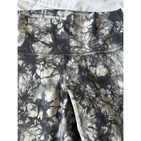 Lululemon Wunder Under Crop Hi-Rise Luxtreme Dual Shibori Pattern 21" 10 W6AQES - Picture 4 of 8